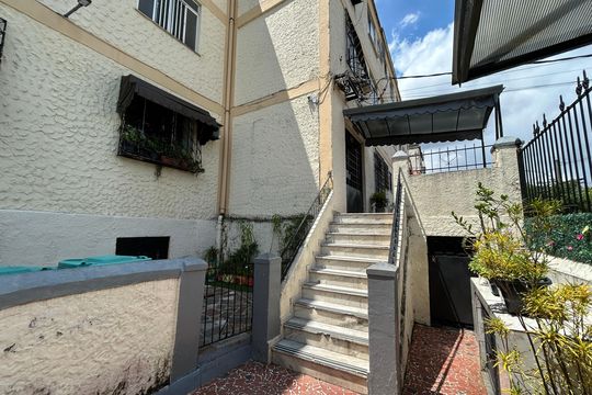 Entrada de apartamento para alugar com 1 quarto, 35m² em Engenheiro Leal, Rio de Janeiro