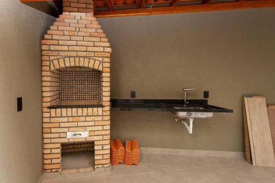 Churrasqueira de casa à venda com 3 quartos, 155m² em Campo Grande, São Paulo