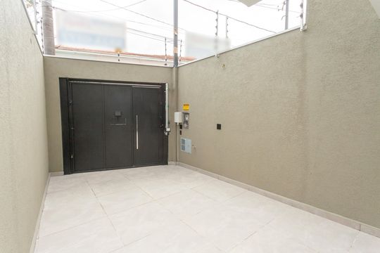Garagem de casa à venda com 3 quartos, 155m² em Campo Grande, São Paulo
