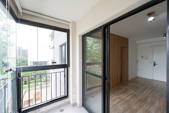 Varanda da Sala de kitnet/studio à venda com 1 quarto, 33m² em Mirandópolis, São Paulo