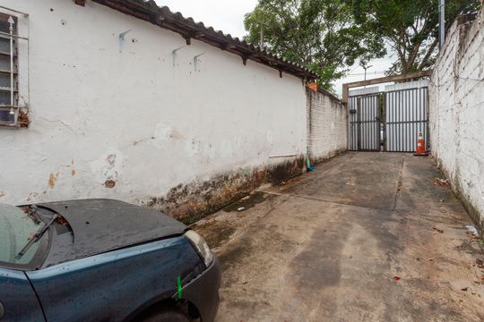 Garagem de casa à venda com 5 quartos, 457m² em Jardim Pedreira, São Paulo