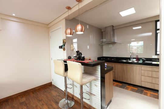 Apartamento à venda com 3 quartos, 150m² em Santa Helena, Belo Horizonte