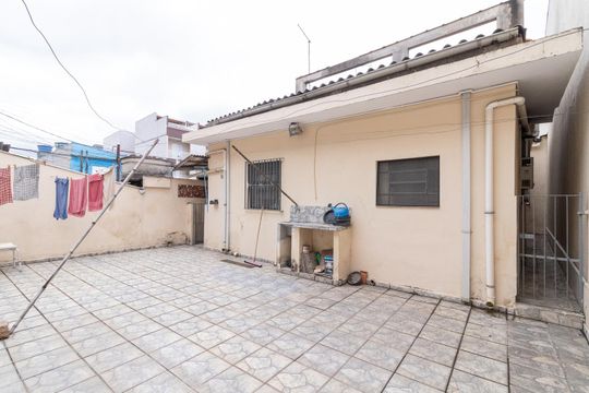 Quintal de casa à venda com 3 quartos, 150m² em Vila Ré, São Paulo