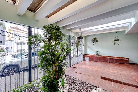 Garagem de casa à venda com 4 quartos, 245m² em Cidade Mãe do Céu, São Paulo