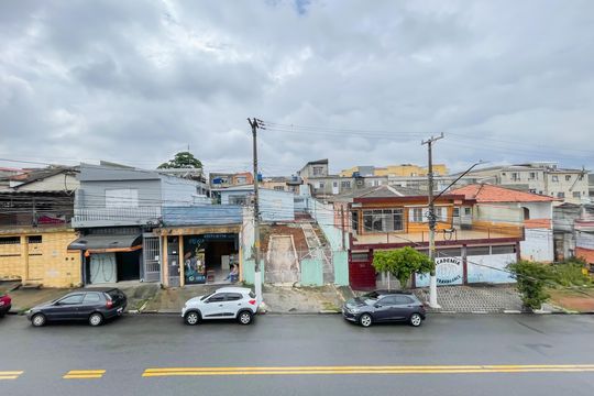 Vista de casa para alugar com 2 quartos, 65m² em Ayrosa, Osasco