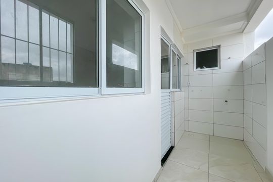 Área de Serviço de casa para alugar com 2 quartos, 65m² em Ayrosa, Osasco