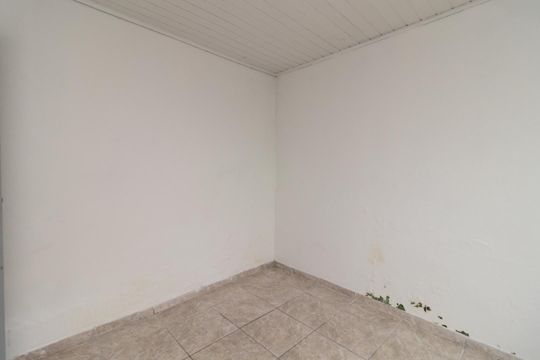 Quarto 2 de casa à venda com 1 quarto, 120m² em Cavalhada, Porto Alegre