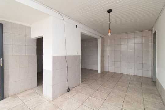 Sala 2 de casa à venda com 1 quarto, 120m² em Cavalhada, Porto Alegre