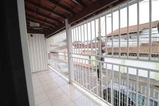 Sacada de casa para alugar com 6 quartos, 300m² em Martins, Uberlândia