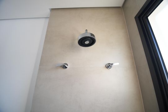 Banheiro da Suíte 2 de casa à venda com 3 quartos, 138m² em Bosque das Palmeiras, Campinas