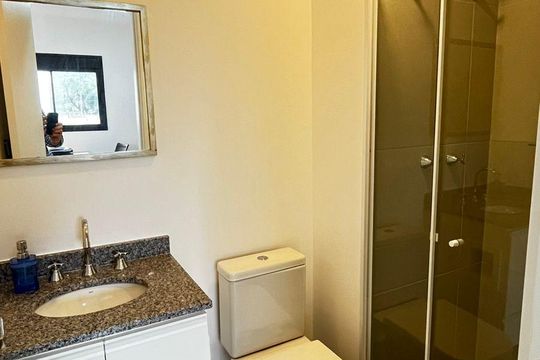 Banheiro de apartamento à venda com 1 quarto, 29m² em Jardim Prudência, São Paulo