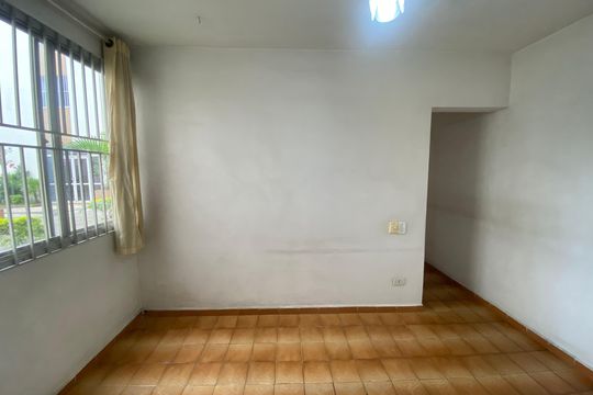 Apartamento à venda com 3 quartos, 65m² em Jardim Santa Josefina, São Paulo