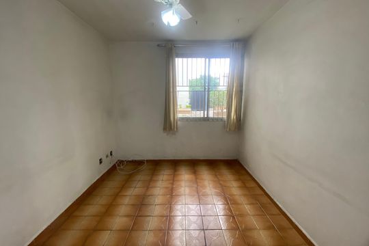 Sala de apartamento à venda com 3 quartos, 65m² em Jardim Santa Josefina, São Paulo