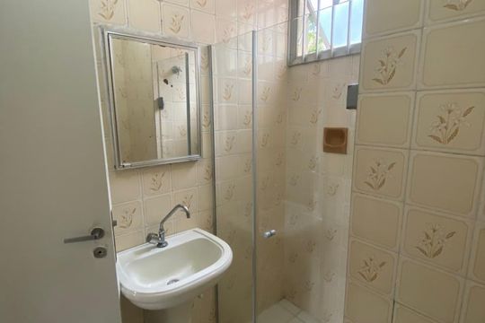 Banheiro de apartamento à venda com 3 quartos, 65m² em Jardim Santa Josefina, São Paulo