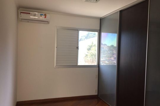 Casa de Condomínio à venda com 2 quartos, 80m² em Rio Pequeno, São Paulo