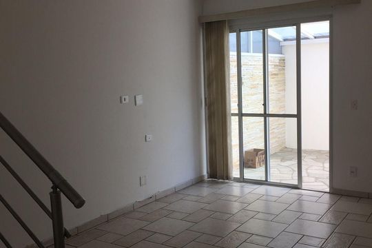 Casa de Condomínio à venda com 2 quartos, 80m² em Rio Pequeno, São Paulo