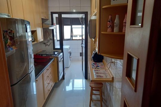 Cozinha de apartamento à venda com 2 quartos, 64m² em Vila Mariana, São Paulo