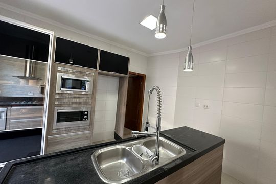 Cozinha de casa para alugar com 2 quartos, 127m² em Centro, São Vicente