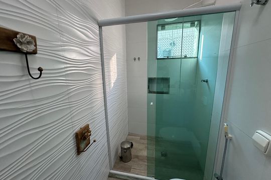 Banheiro 1 de casa para alugar com 2 quartos, 127m² em Centro, São Vicente
