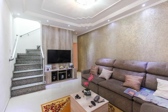 Casa à venda com 3 quartos, 170m² em Parque Cruzeiro do Sul, São Paulo