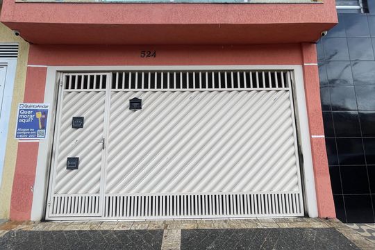 Fachada de casa à venda com 3 quartos, 170m² em Parque Cruzeiro do Sul, São Paulo