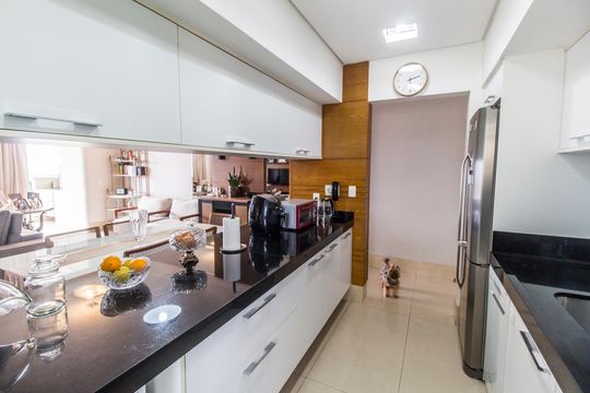 Cozinha de apartamento para alugar com 2 quartos, 100m² em Tamboré, Santana de Parnaíba