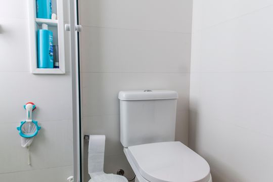 Banheiro da Suíte de apartamento para alugar com 2 quartos, 100m² em Tamboré, Santana de Parnaíba