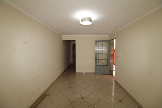 Sala de casa à venda com 3 quartos, 190m² em Jardim Centenario, São Paulo