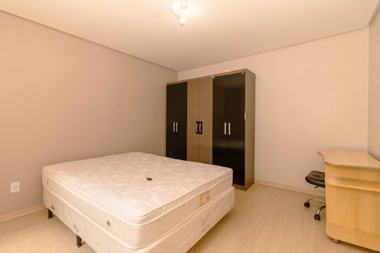 Quarto  de apartamento para alugar com 1 quarto, 48m² em Cidade Baixa, Porto Alegre