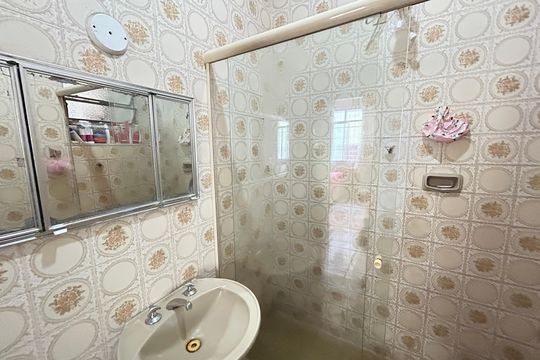 Banheiro de apartamento para alugar com 2 quartos, 38m² em Piedade, Rio de Janeiro