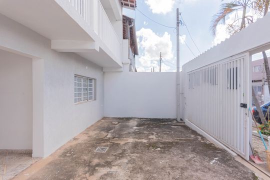 Garagem de casa à venda com 2 quartos, 125m² em Parque Residencial Vila União, Campinas