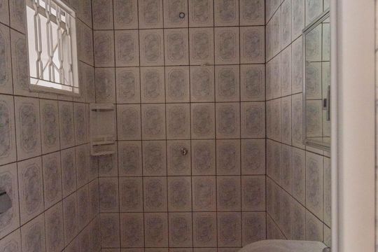 Banheiro de casa à venda com 2 quartos, 125m² em Parque Residencial Vila União, Campinas