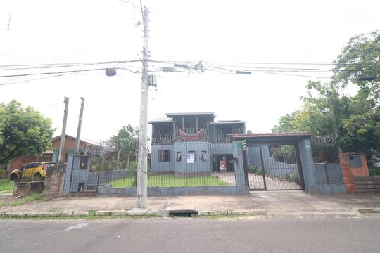 Fachada de casa à venda com 4 quartos, 292m² em Canudos, Novo Hamburgo