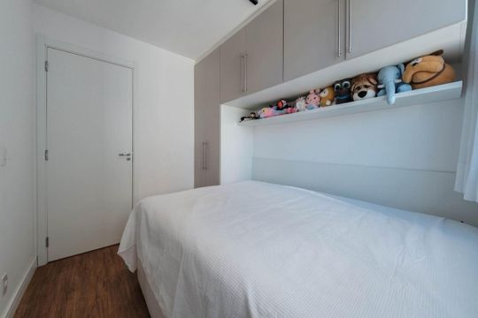 Quarto de apartamento para alugar com 2 quartos, 42m² em Jardim Helian, São Paulo
