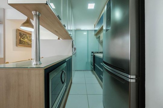 Cozinha de apartamento para alugar com 2 quartos, 42m² em Jardim Helian, São Paulo