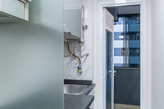 Área de serviço de apartamento à venda com 2 quartos, 54m² em Centro, Canoas