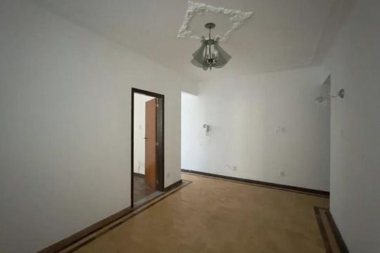 Sala de apartamento à venda com 2 quartos, 77m² em Centro Histórico, Porto Alegre