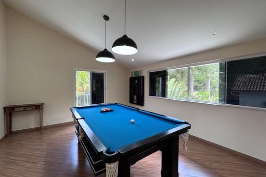 Salão de Jogos de casa de condomínio à venda com 6 quartos, 1500m² em Vargem Grande, Rio de Janeiro