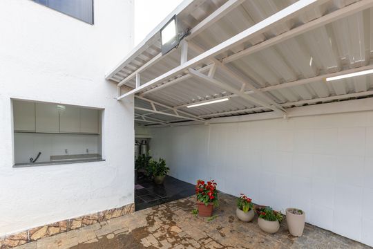 Área de Serviço de casa à venda com 4 quartos, 220m² em Vila do Ouro, Nova Lima