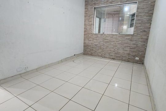 Sala de casa para alugar com 2 quartos, 81m² em Vila Natalia, São Paulo