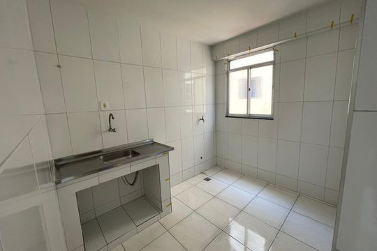 Cozinha de apartamento à venda com 2 quartos, 60m² em Irajá, Rio de Janeiro