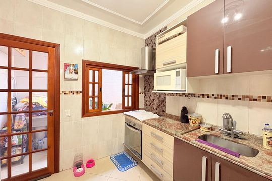 Cozinha de casa de condomínio à venda com 3 quartos, 84m² em Vila Aparecida, Jundiaí