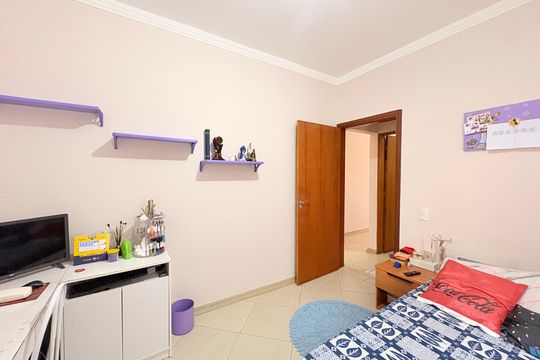 Quarto 1 de casa de condomínio à venda com 3 quartos, 84m² em Vila Aparecida, Jundiaí