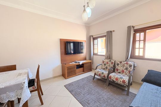 Sala de casa de condomínio à venda com 3 quartos, 84m² em Vila Aparecida, Jundiaí
