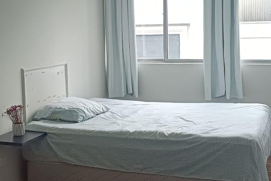 Quarto de kitnet/studio para alugar com 1 quarto, 30m² em Centro, Curitiba