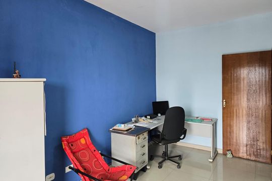Quarto 02 Com varanda de casa à venda com 3 quartos, 400m² em Jardim Jovaia, Guarulhos