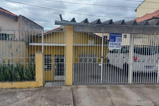 Casa à venda com 4 quartos, 200m² em Vila Romero, São Paulo