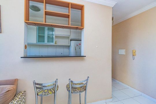 Sala de apartamento para alugar com 2 quartos, 65m² em Costa E Silva, Porto Alegre