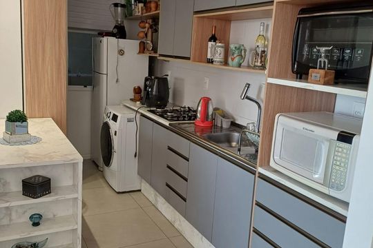 Cozinha de apartamento à venda com 2 quartos, 95m² em Partenon, Porto Alegre