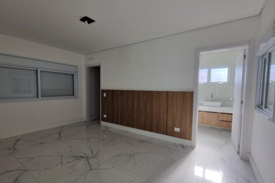 Casa de Condomínio para alugar com 4 quartos, 380m² em Campinas - SP, Campinas